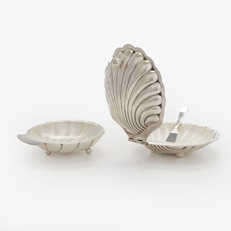 Osterimaljoja 12 kpl, hopeaa ja lasia. Auran Kultaseppä Turku 1959.