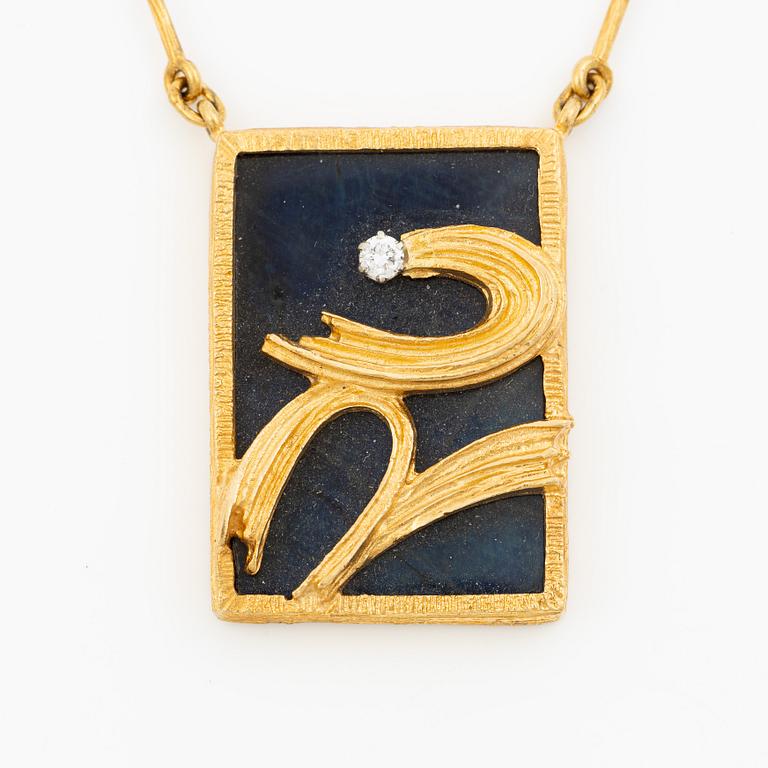 Juhani Linnovaara, Necklace 18K gold with spectrolite and brilliant-cut diamond, Lapponia 1980.