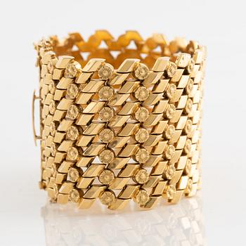 18K gold bracelet, Vicenza, Italy.
