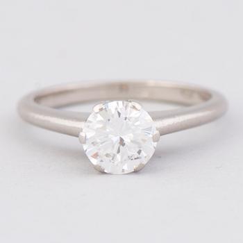 RING, briljantslipad diamant, 18K vitguld. A. Tillander, Helsinki 1973.