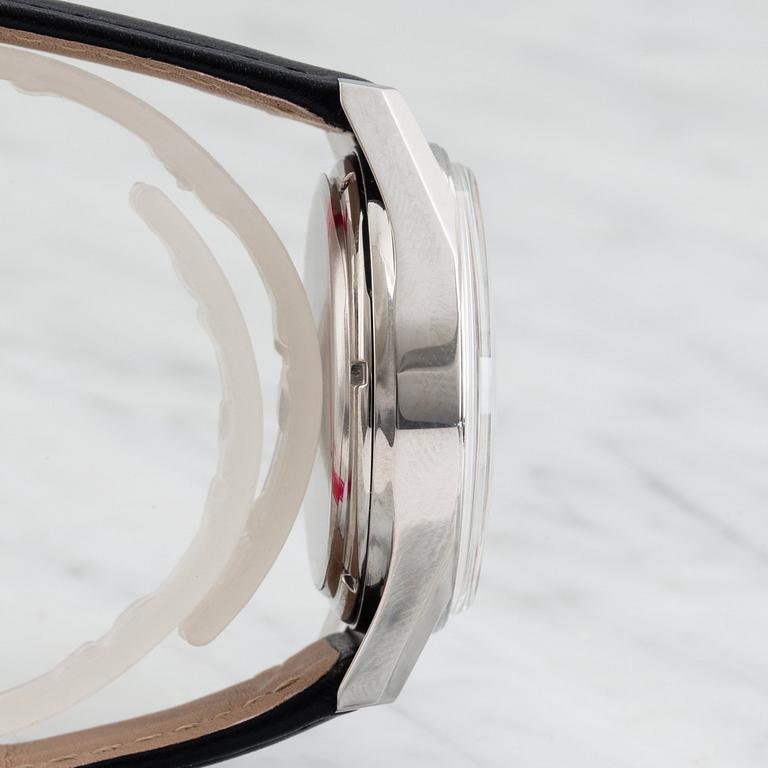 HEUER, Carrera (T SWISS), "Second Execution", chronograph, wristwatch, 36 mm,