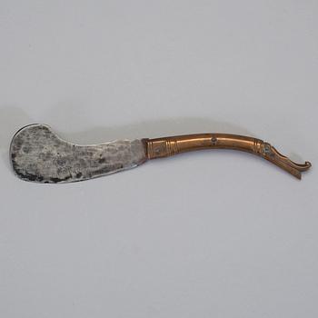 GÄSTABUDSKNIV, mässing, järn, 1700/1800-tal.
