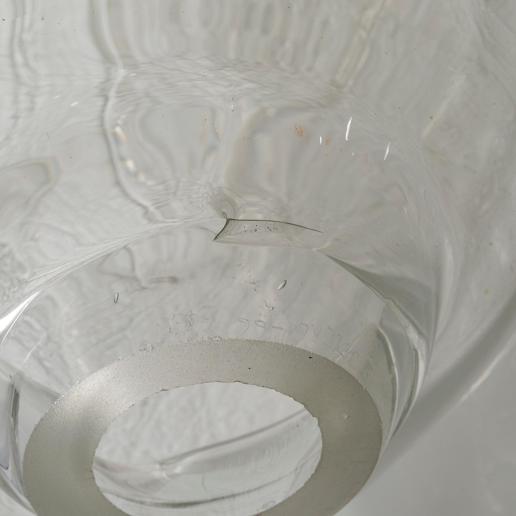 Timo Sarpaneva, a 'Shadows' sculpture from Finlandia series, signed Timo Sarpaneva, Iittala.