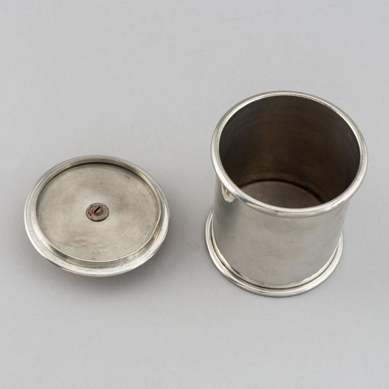 Estrid Ericson, burk med lock, Firma Svenskt Tenn, Stockholm 1993.