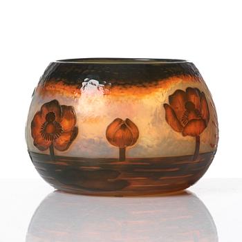 A Daum art nouveau cameo glass, 'Martelé,' bowl, Nancy France.