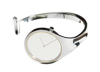 579. Vivianna Torun Bülow-Hübe, A Torun Bülow Hübe stainless steel watch by Georg Jensen, Copenhagen, design nr 326.