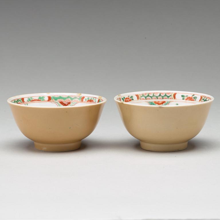 Two famille verte and café au lait bowl, Qing dynasty, Kangxi (1662-1722).