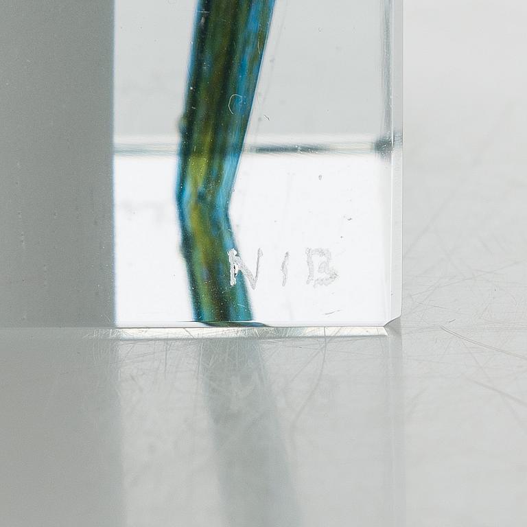 Oiva Toikka, a glass Jubilee Cube, signed and numbered Oiva Toikka Nuutajärvi Notsjö, 45/500 NIB.