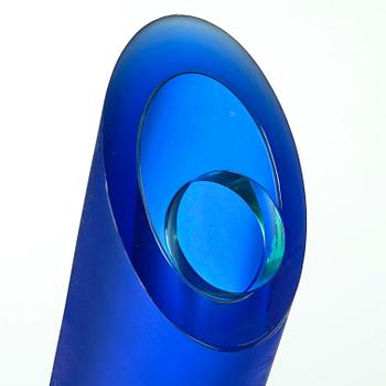 Philippe Starck, a "Petite Étrangeté Sous un Mur Vase" sculpture/vase, ed. 49/50, Daum, Nancy, France, post 1988.