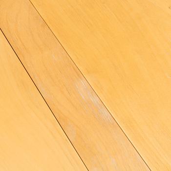 A second half of the 20th Century 'Maria Flap' table by Bruno Mathsson, Bruno Mathson International, Värnamo.