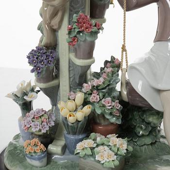 Juan Carlos Ferri Herrero, figurin, "Swing into spring", Lladró, Spanien, 2007 - 2011.