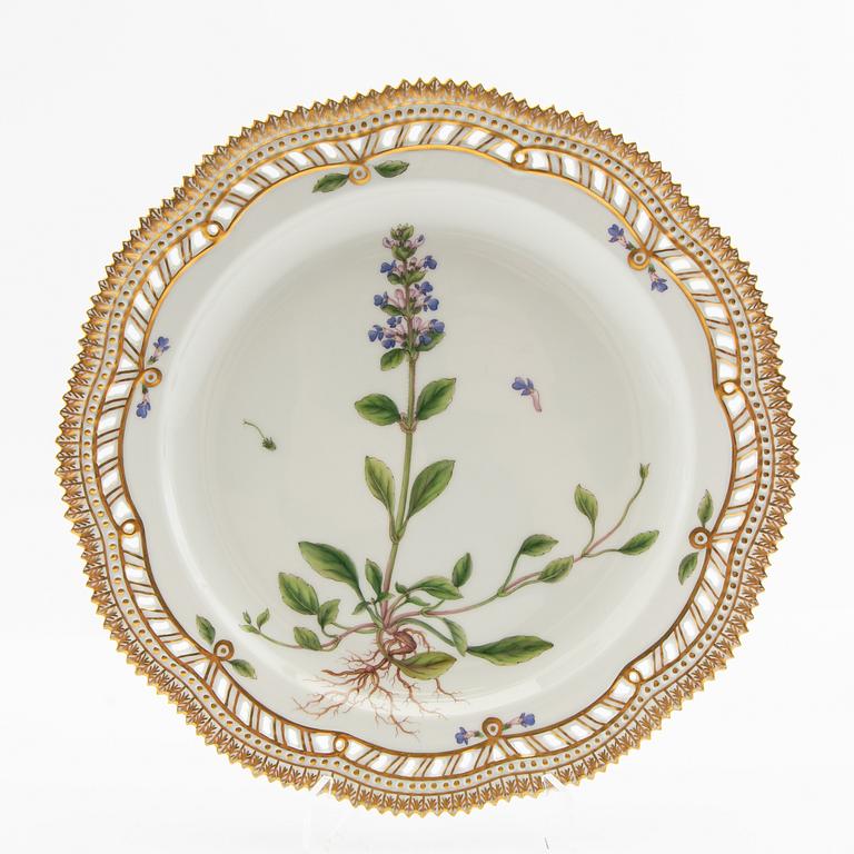 Tallrik Flora Danica Royal Copenhagen Danmark porslin.