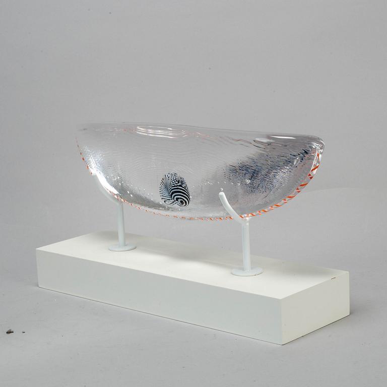 BERTIL VALLIEN, a glass sculpture, Kosta Boda, signed and numbered.