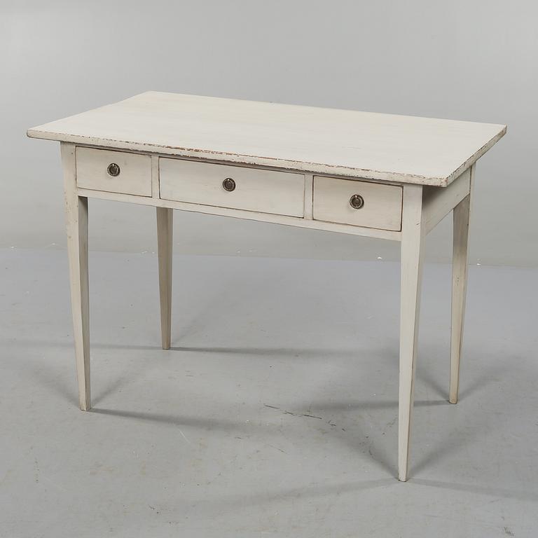 SKRIVBORD, omkring sekelskiftet 1900.