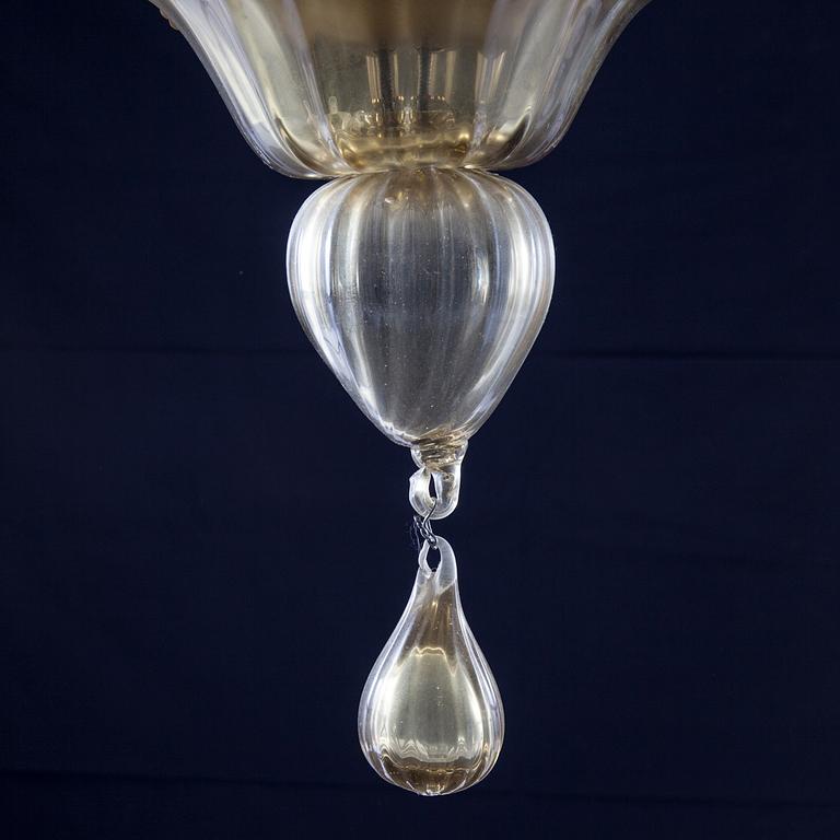 TAKKRONA, Murano, 1900-talets mitt. Höjd 115 cm.