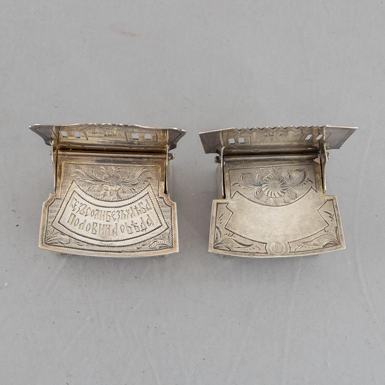 Two Russian silver salt-chairs, Moscow 1880-1885.
