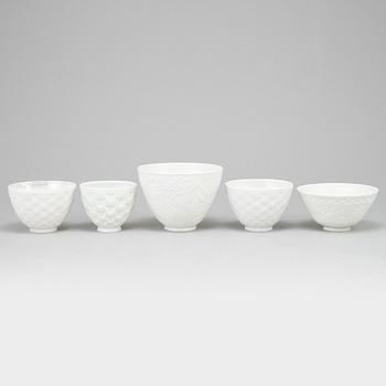 GUNNAR NYLUND, twelve porcelain bowls from Rörstrand.