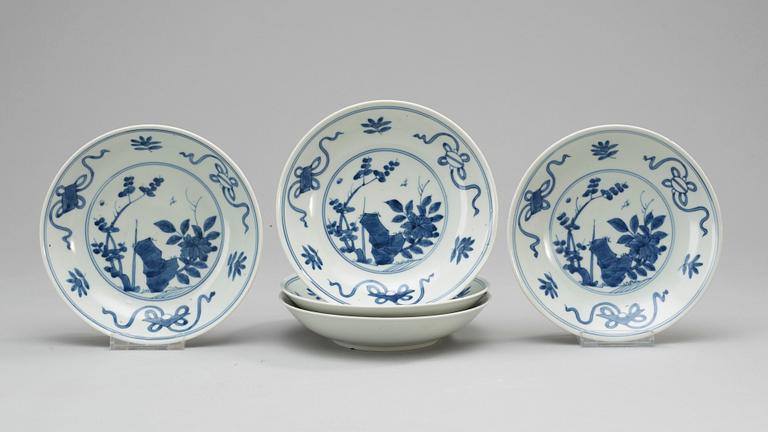 SKÅLFAT, 5 st, porslin, Japan 1800-tal.