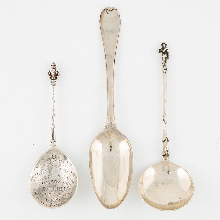 Three silver spoons, 18/19th century.