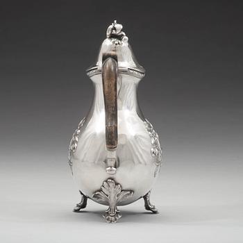 A Swedish 18th century silver coffee-pot, mark of Pehr Zethelius, Stockholm 1777.