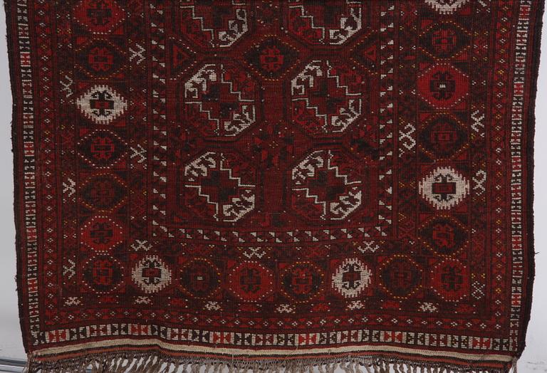 MATTA. Orientalisk. Ca 157 x 102.
