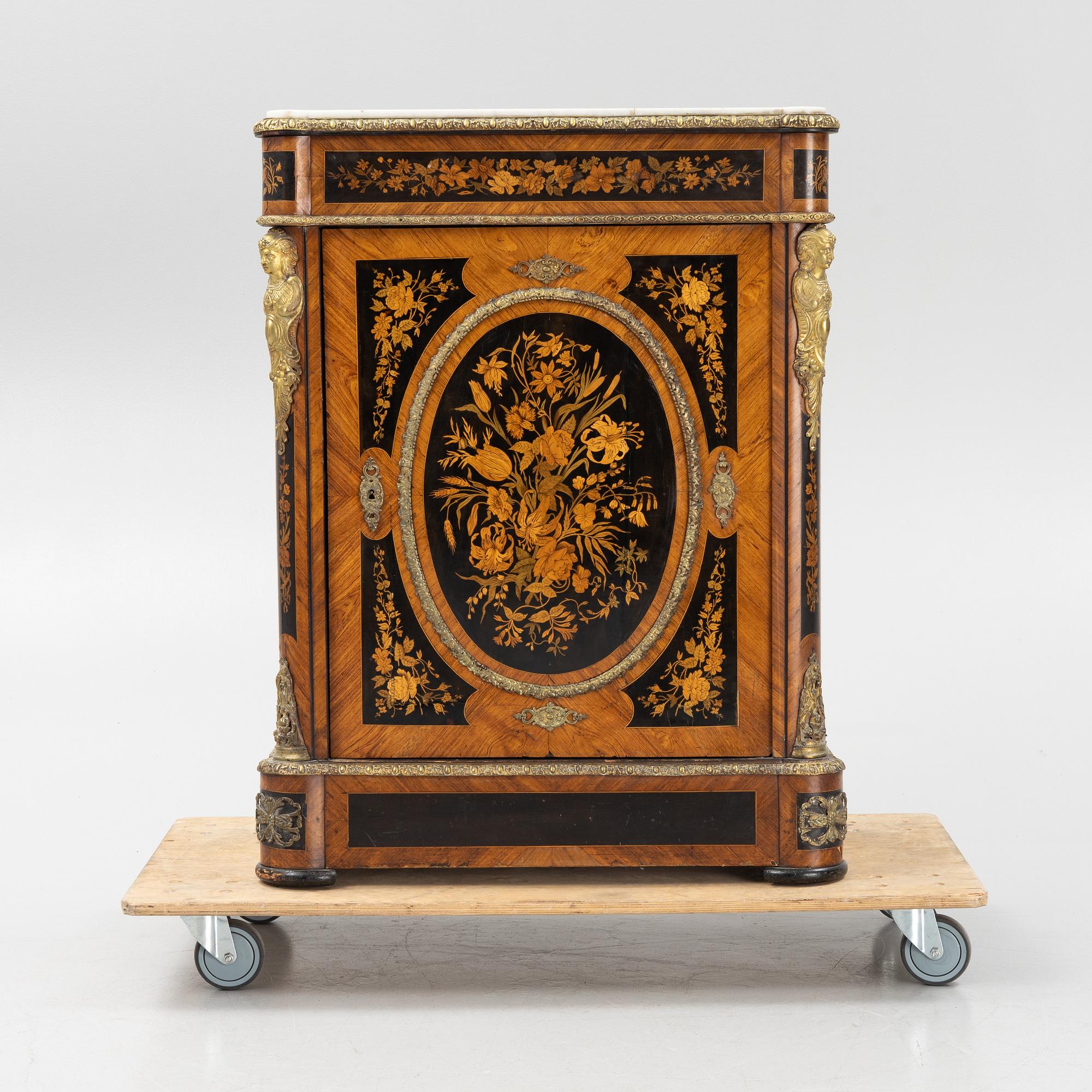 Skåp, Frankrike, Napoleon III, 1800-talets senare del.