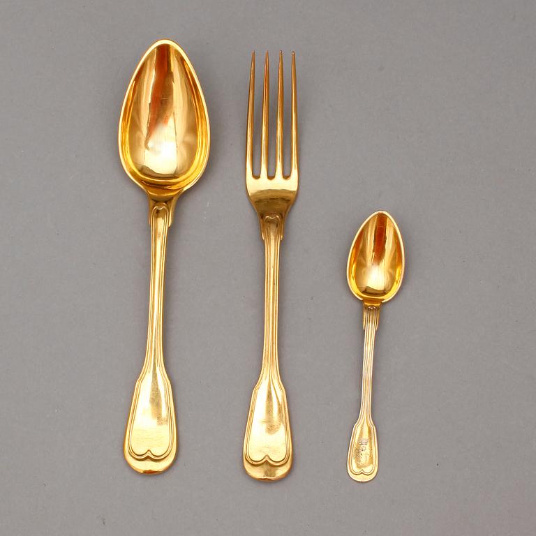 BESTICKSERVISDELAR, 28 st, förgylld metall, bla Christofle, Frankrike, tidigt 1900-tal.