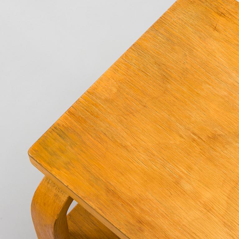 Alvar Aalto, a mid-20th century 'A86' table for O.Y. Huonekalu-ja Rakennustyötehdas A.B.