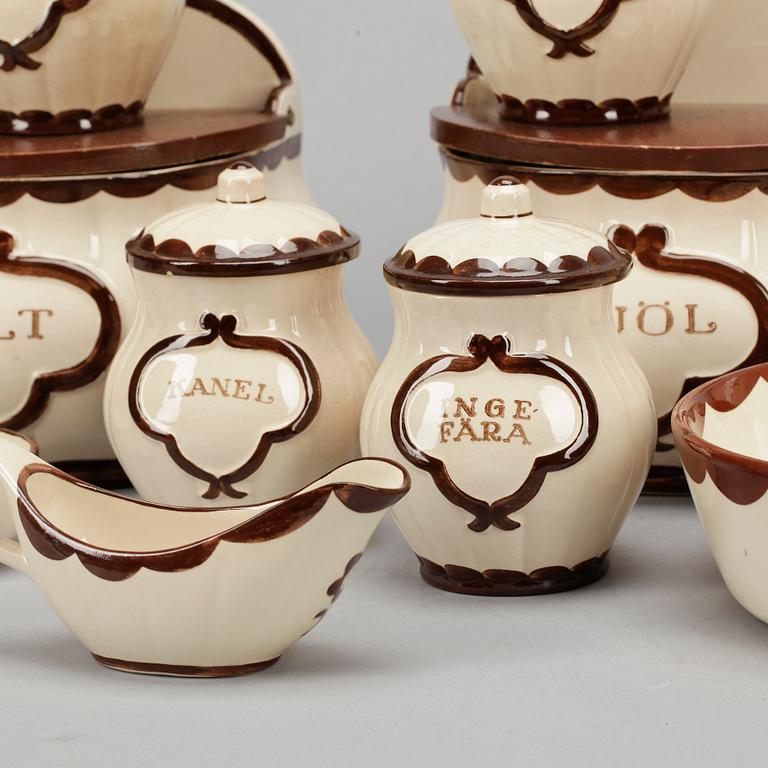 SERVISDELAR, 16 st, "Pyro Brun", Wilhelm Kåge, Gustavsberg.