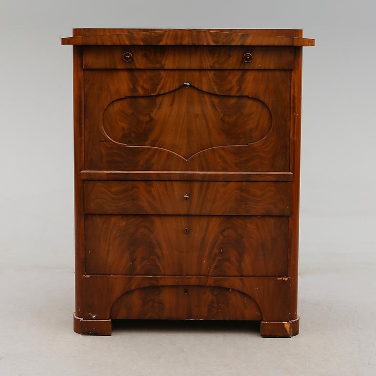 CHIFFONJÈ, senempire, 1800-talets mitt.