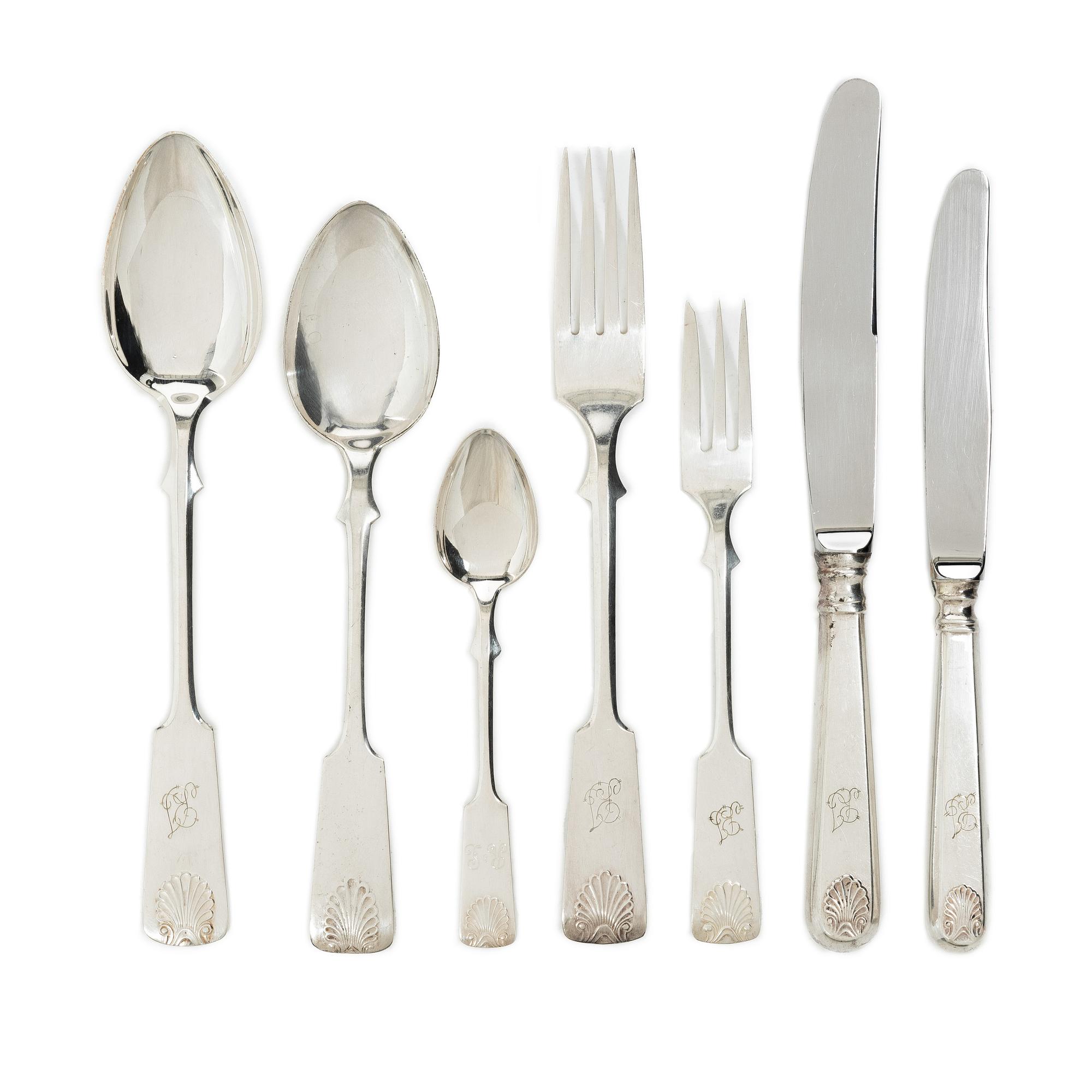 A Finnish silver cutlery set, “Musslan”, Finland, including mark of Kultakeskus, Hämeenlinna, 1974 (77 pieces).