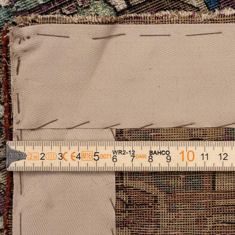 An antique Feraghan silk prayer rug, West Persia, c. 200 x 130 cm.