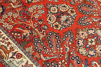 A Sarouk rug, approx. 212 x 140 cm.