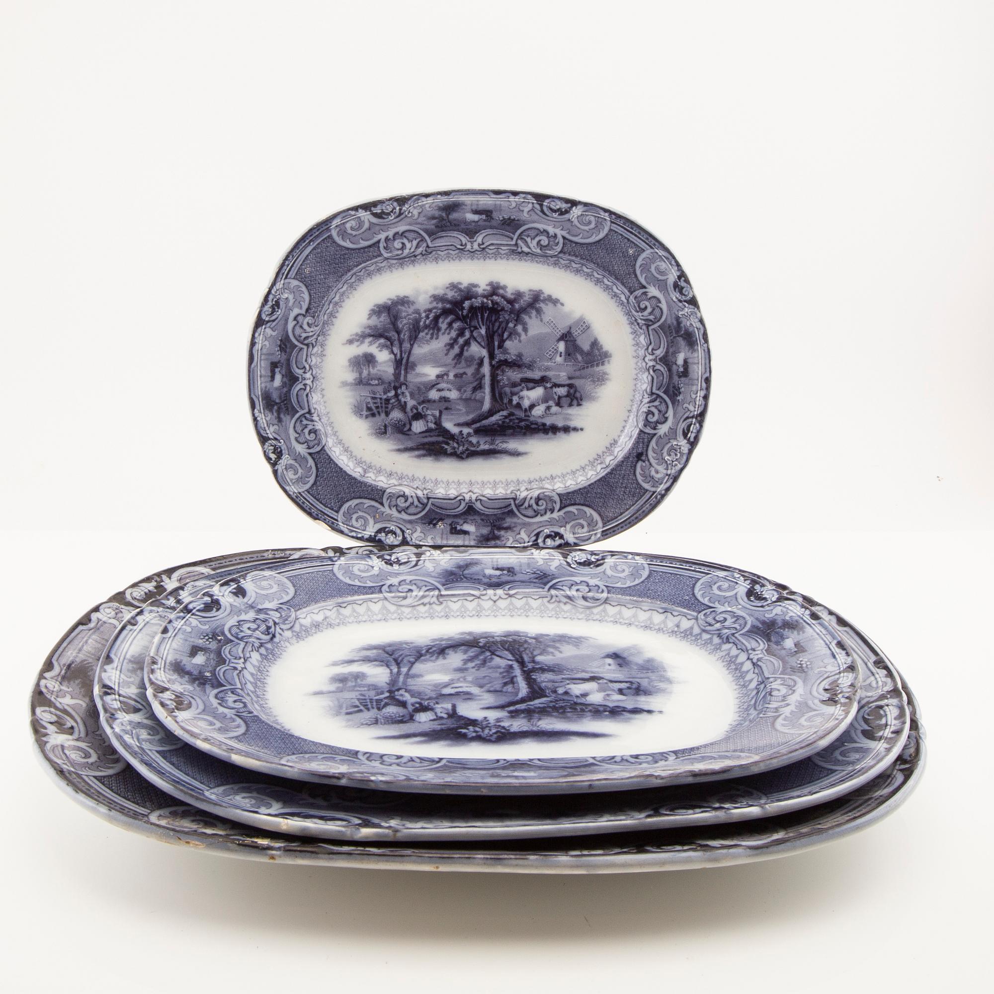 Servis 89 dlr earthenware "Lorraine" S&Co around 1900.