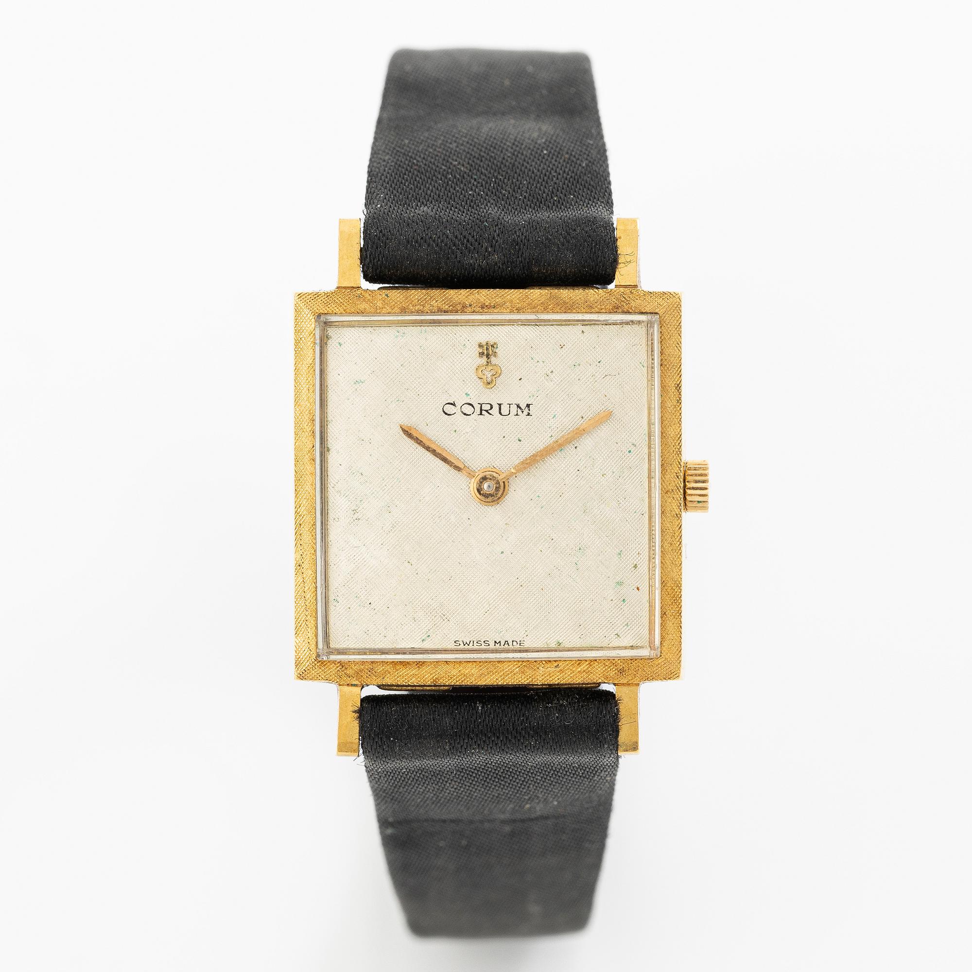 Corum, wristwatch, 21.5 x 21.5 (29.5) mm.