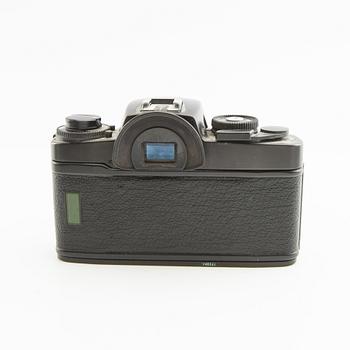 Camera Leica - R10045 with lens and accessories.