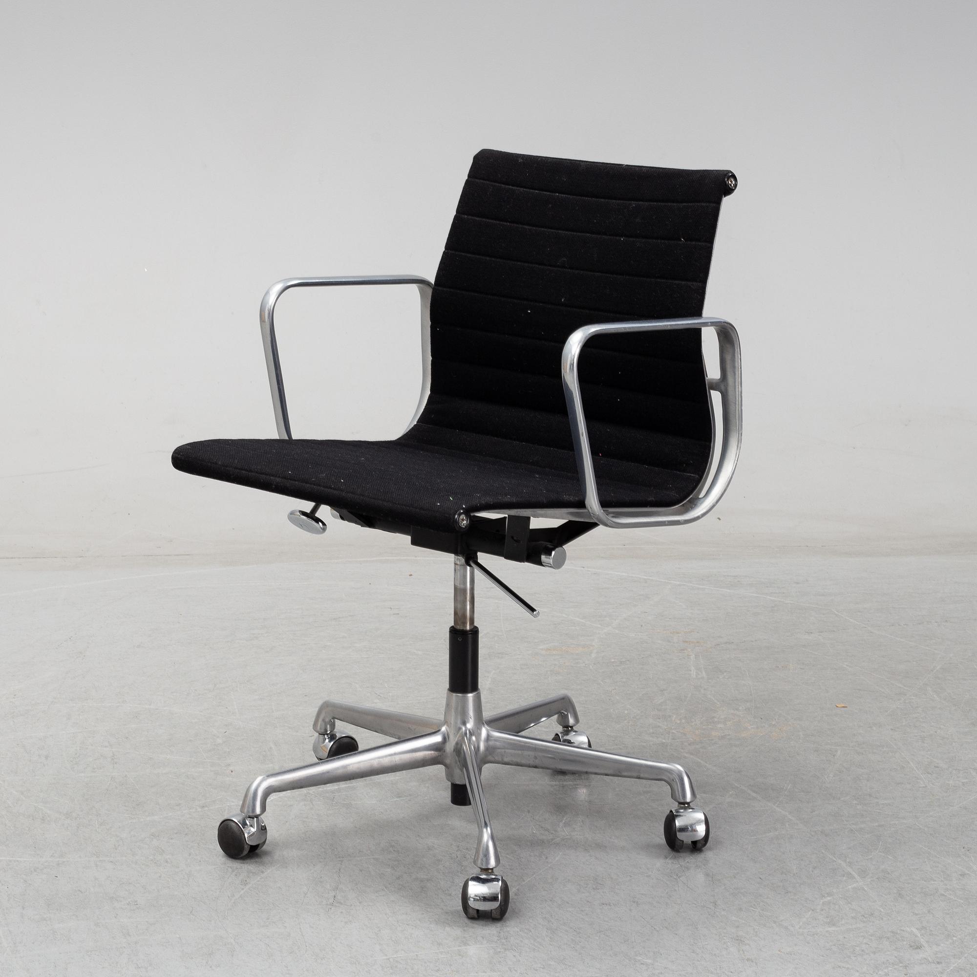 Charles & Ray Eames, 'EA 107' office chair for Herman Miller.