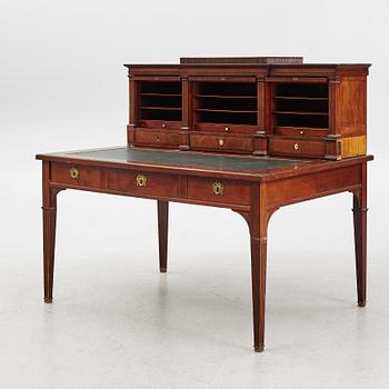 Skrivbord med uppsats, gustavianskt samt stil, uppsats ca 1790, bord omkring år 1900.