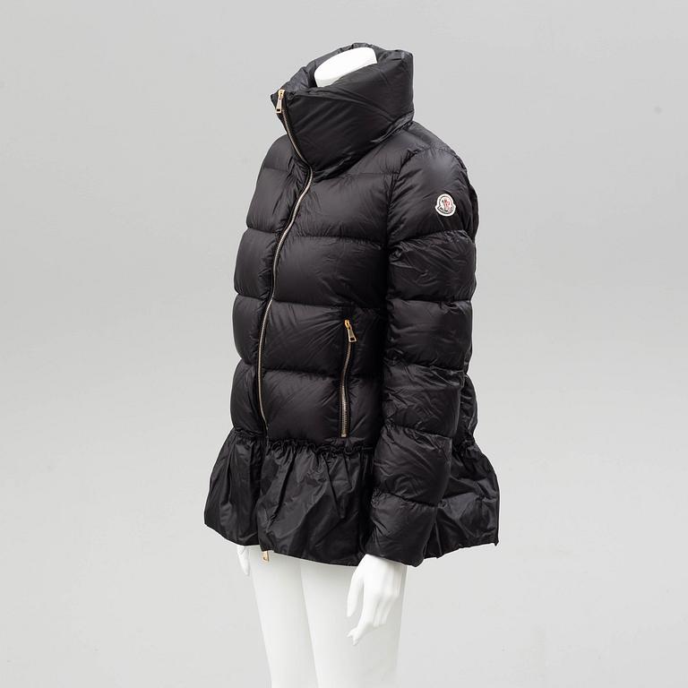 MONCLER, dunjacka, storlek 3.