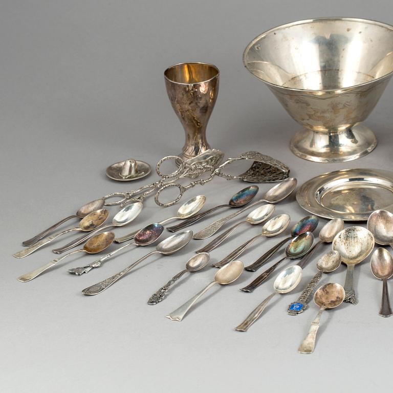 PARTI SILVER, 44 delar, bland annat MGAB, Lidköping, 1959-1967. Total vikt 1152 g.