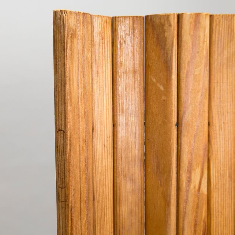 Alvar Aalto, vikskärm, modell 100 för O.Y. Huonekalu- ja Rakennustyötehdas A.B. 1952.