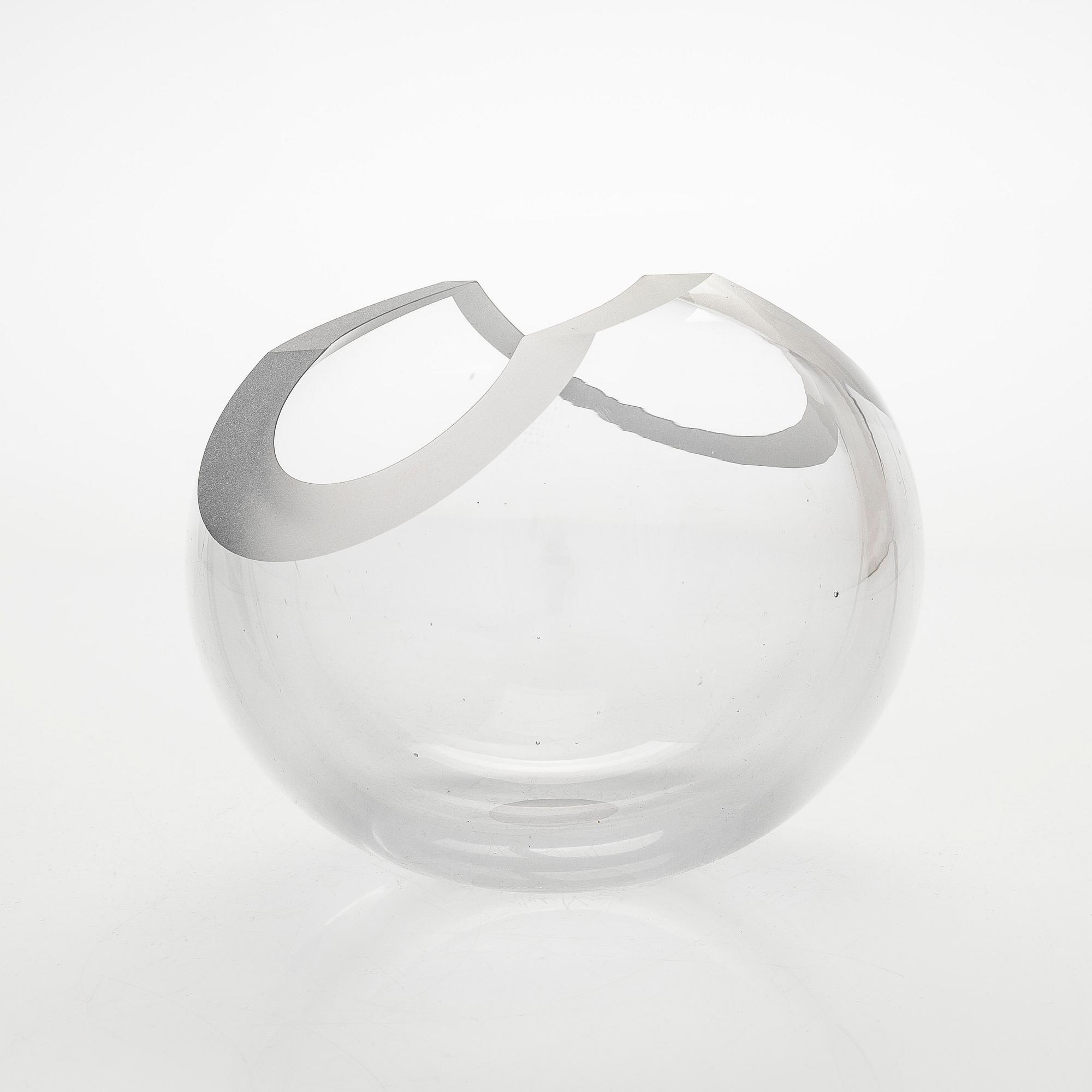 Tiina Nordström, an art glass signed Tiina Nordström, Iittala 1995.