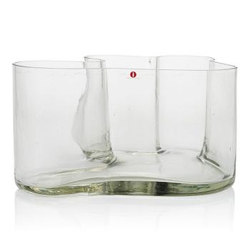 Alvar Aalto, maljakko, malli 3031, signeerattu Alvar Aalto. Iittala 1950-luku.