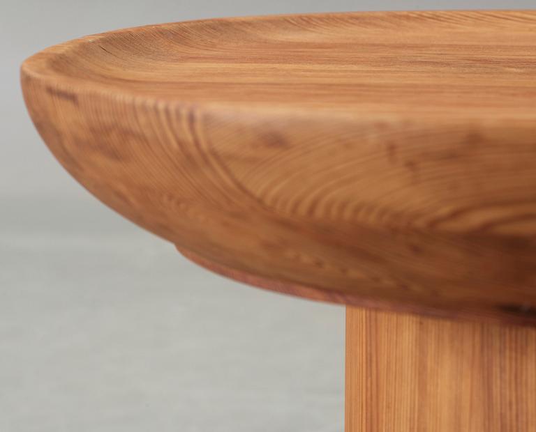 An Axel Einar Hjorth 'Utö' pine table, Nordiska Kompaniet, Sweden 1930's.