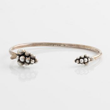 A Georg Jensen silver bracelet "Moonlight Grapes".