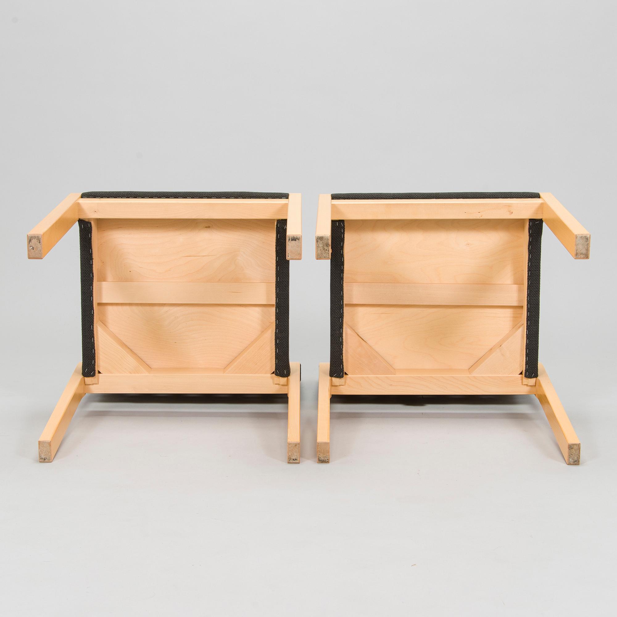 Alvar Aalto, stolar, 4 st, modell 611, Artek 2006.