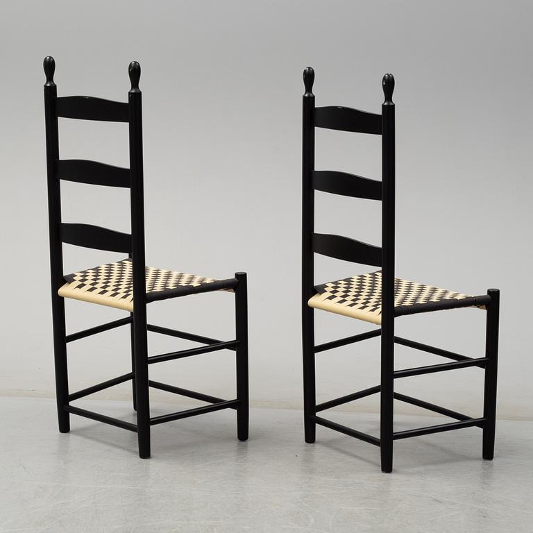 A Shaker style sofa and a pair of chairs, later part of the 20th century.