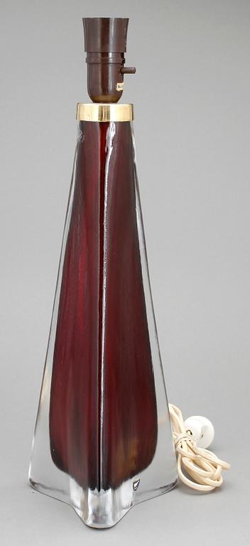 BORDSLAMPA, glas, Carl Fagerlund, Orrefors, 1900-talets andra hälft, signerad.