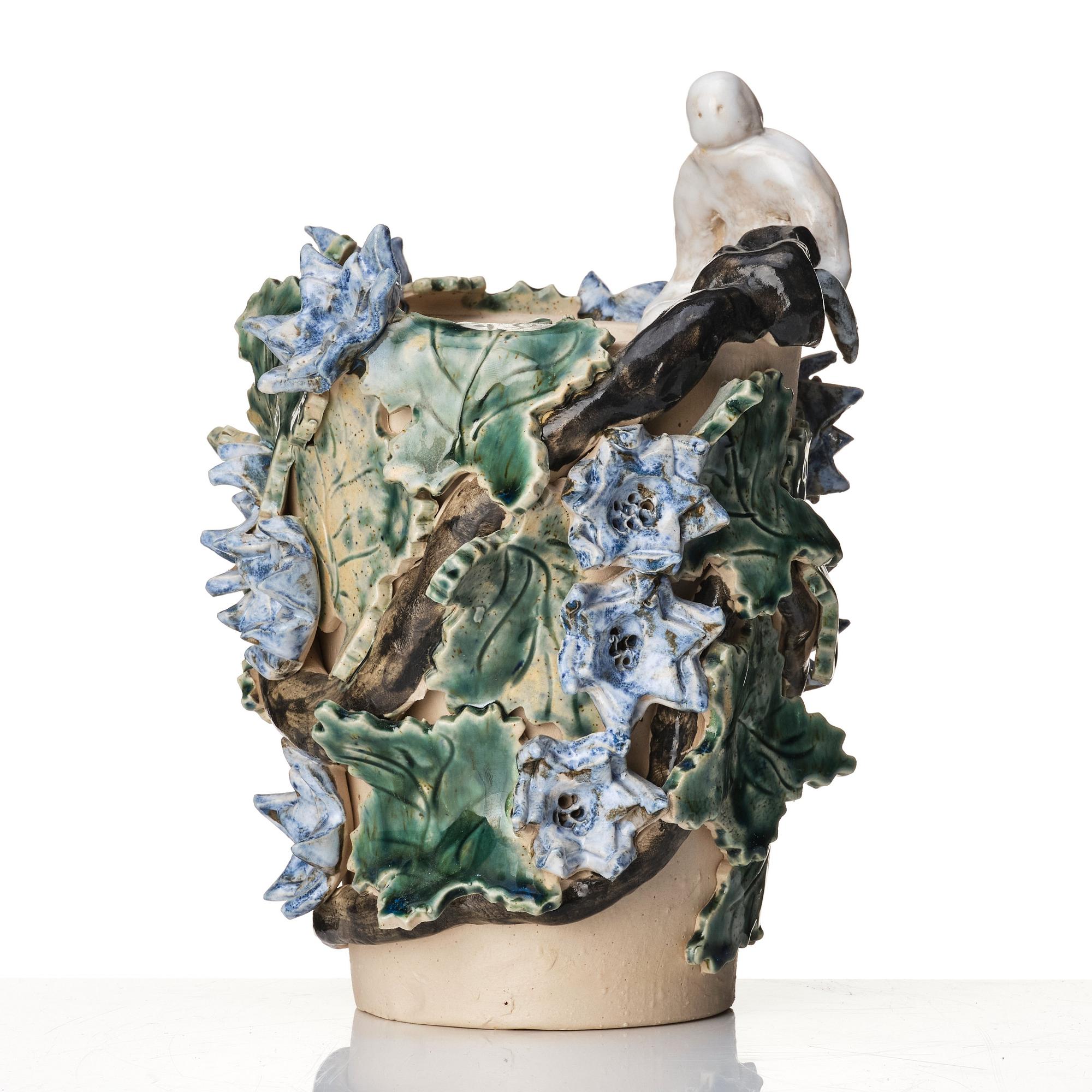 Dan Henriksson, ”Safety not guarenteed 1”, a unique sculpture, his own studio Hammarö Keramik, Sweden 2015.