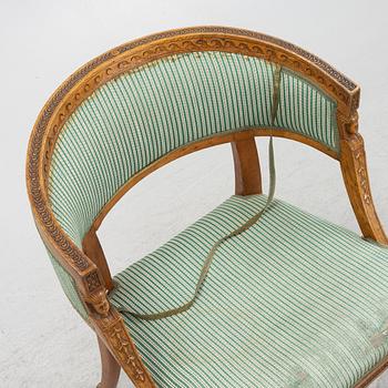Baljfåtölj, sengustaviansk stil, omkring år 1900.
